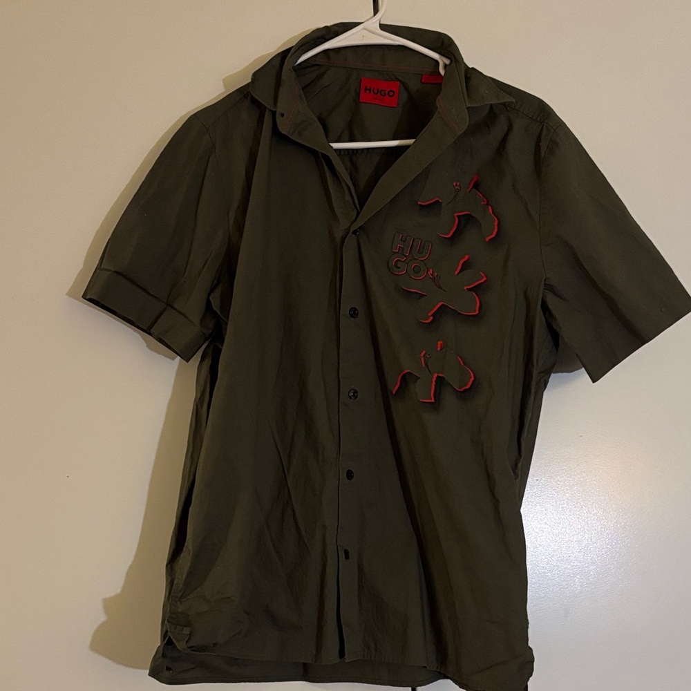 HUGO : Green Short Sleeve Men's Shirt with Floral Accents